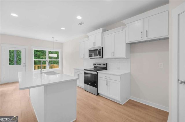 370 West Woods Drive, Dahlonega, GA 30533