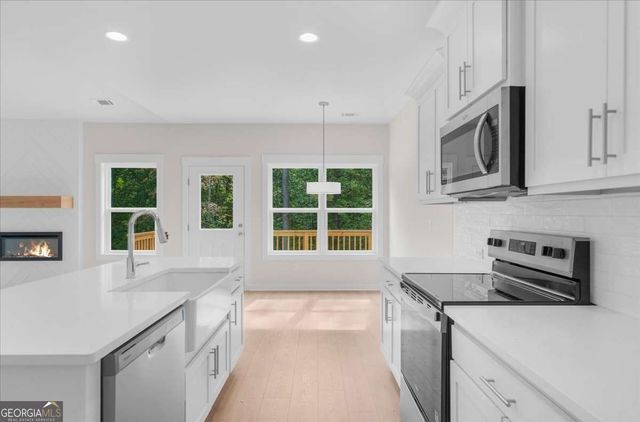 370 West Woods Drive, Dahlonega, GA 30533