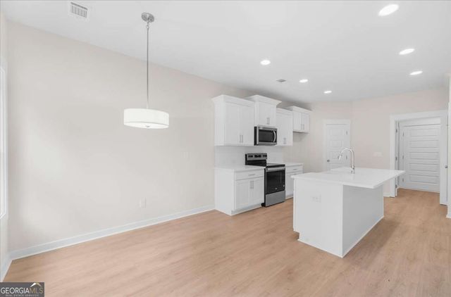 370 West Woods Drive, Dahlonega, GA 30533
