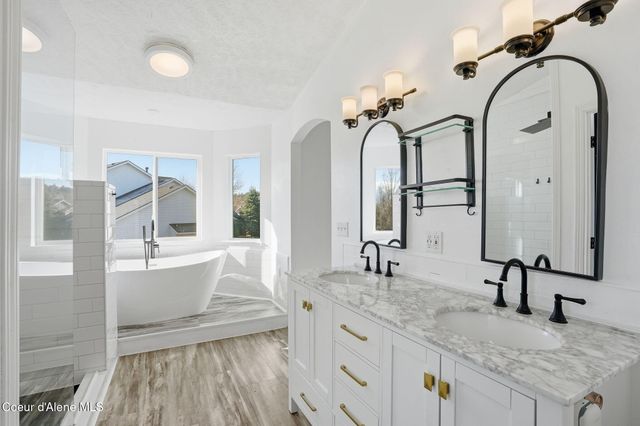 23104 E BROADWAY AVE, Liberty Lake, WA 99019