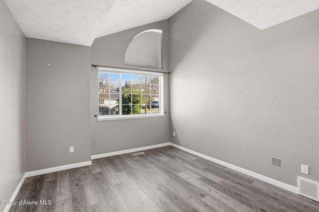 23104 E BROADWAY AVE, Liberty Lake, WA 99019