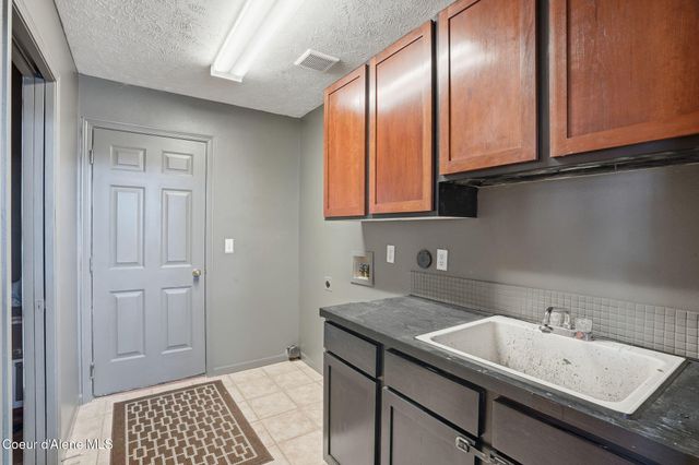 23104 E BROADWAY AVE, Liberty Lake, WA 99019