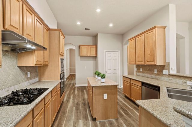 6843 Loupe Lane, Missouri City, TX 77459