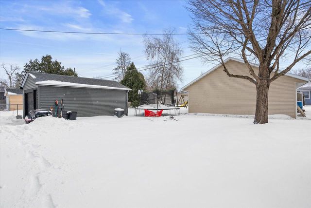 915 Carol STREET, Watertown, WI 53094