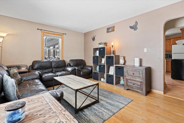 915 Carol STREET, Watertown, WI 53094