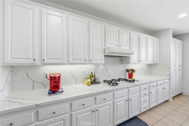 1663 Naranjo Court, Redlands, CA 92374