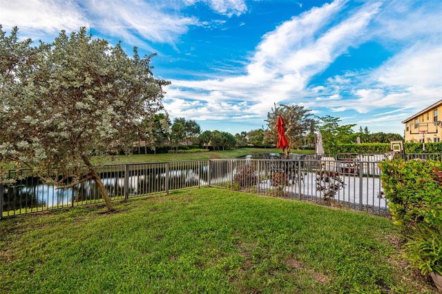 4339 Lago Dr 4339, Pompano Beach, FL 33064