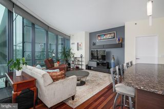 2101 MARKET ST #302, Philadelphia, PA 19103