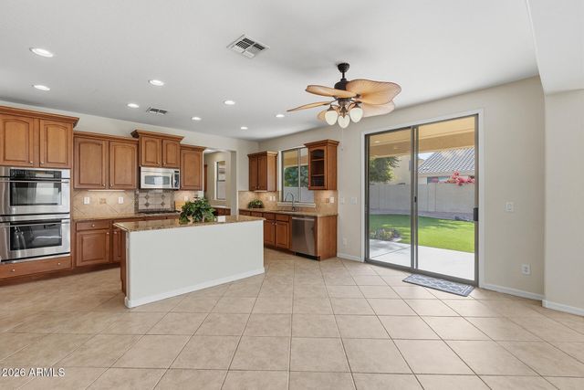 1391 E BLUEBIRD Drive, Gilbert, AZ 85297