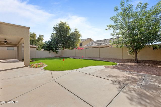 1391 E BLUEBIRD Drive, Gilbert, AZ 85297