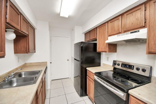 9700 Leawood Boulevard 1205, Houston, TX 77099