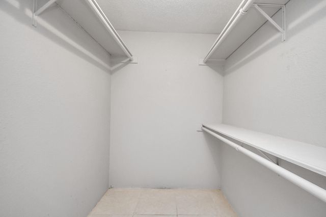 9700 Leawood Boulevard 1205, Houston, TX 77099