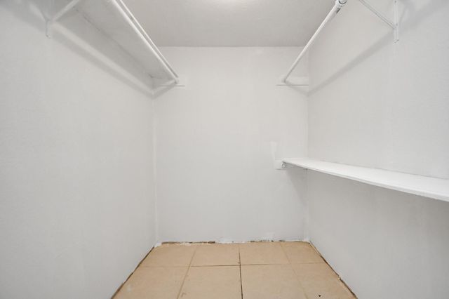 9700 Leawood Boulevard 1205, Houston, TX 77099