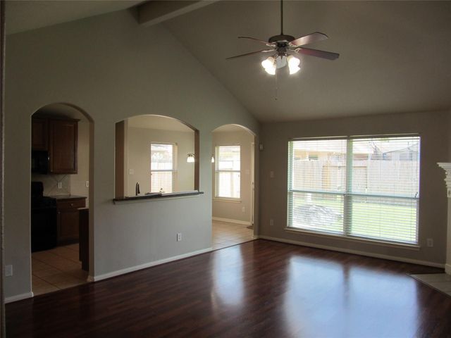 9302 Lakeway View Lane, Humble, TX 77396