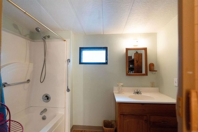 3432 N Heber Springs Rd, Tumbling Shoals, AR 72581