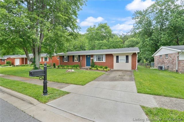 2700 Linda Drive, New Albany, IN 47150