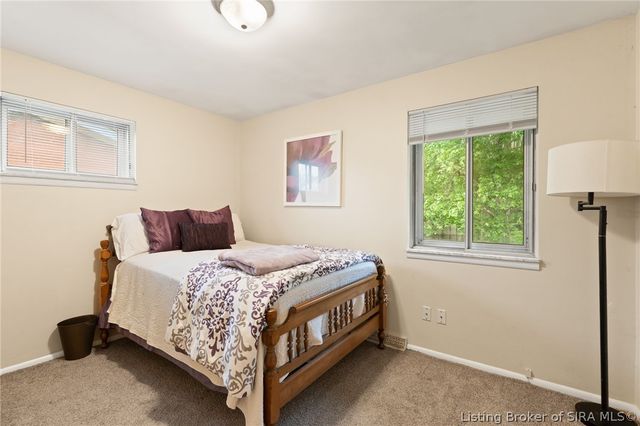 2700 Linda Drive, New Albany, IN 47150
