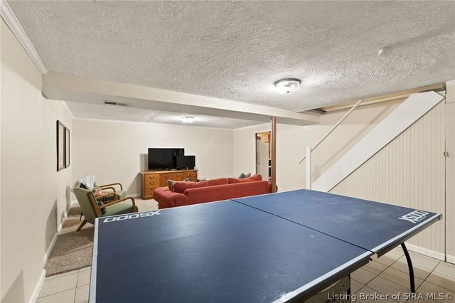 2700 Linda Drive, New Albany, IN 47150