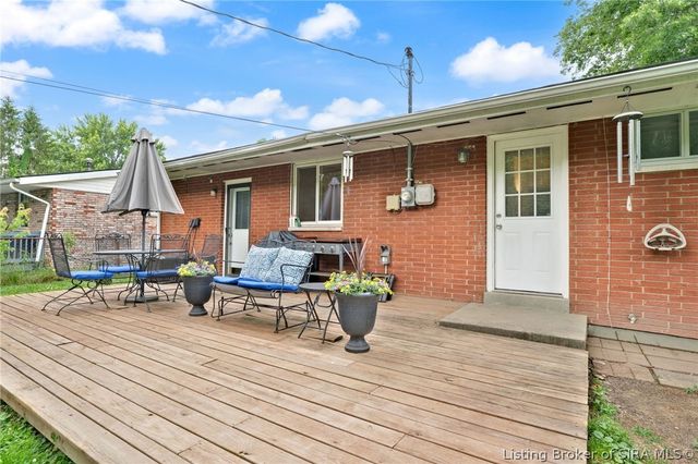 2700 Linda Drive, New Albany, IN 47150