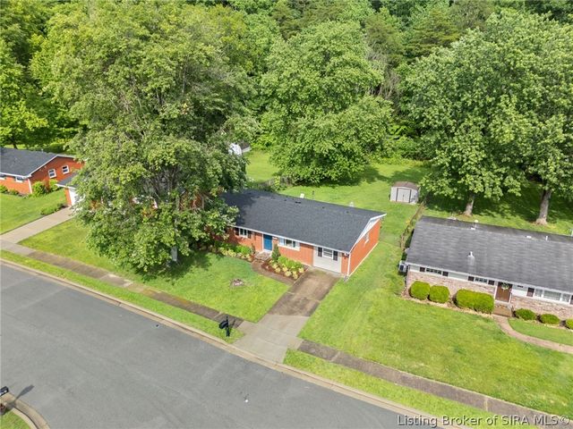 2700 Linda Drive, New Albany, IN 47150