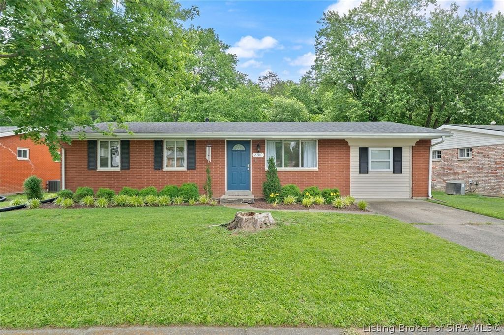 2700 Linda Drive, New Albany, IN 47150