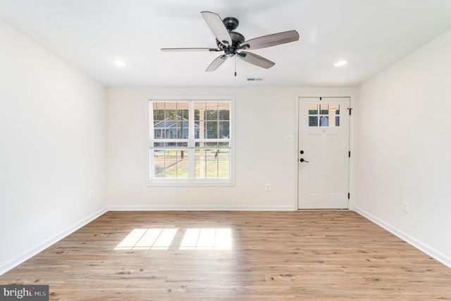369 CIRCLE LN, Colonial Beach, VA 22443