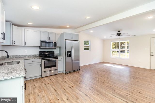 369 CIRCLE LN, Colonial Beach, VA 22443