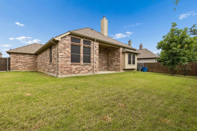2927 Lakefield Drive, Little Elm, TX 75068