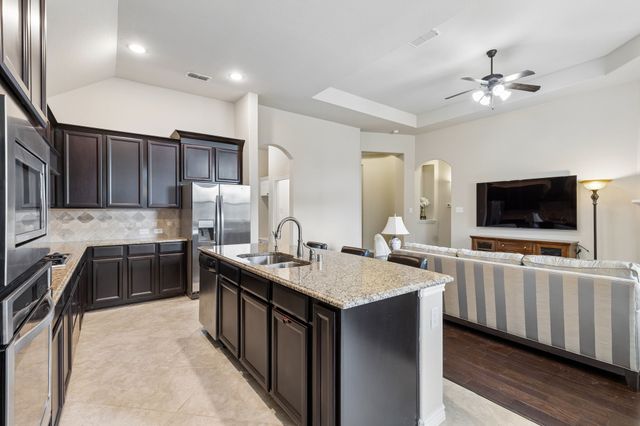 2927 Lakefield Drive, Little Elm, TX 75068