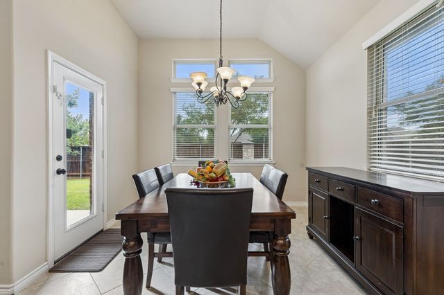 2927 Lakefield Drive, Little Elm, TX 75068