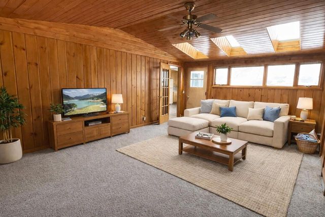 3502 Parkway BOULEVARD, Two Rivers, WI 54241