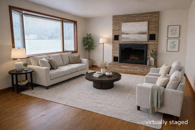 3502 Parkway BOULEVARD, Two Rivers, WI 54241