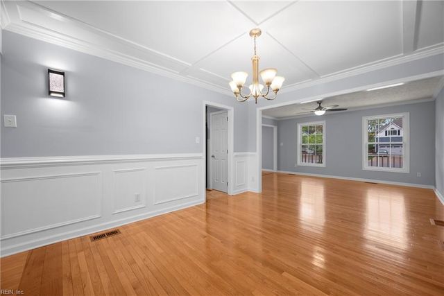 105 Willards WAY, Yorktown, VA 23693