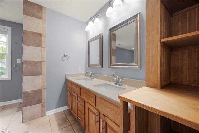 105 Willards WAY, Yorktown, VA 23693