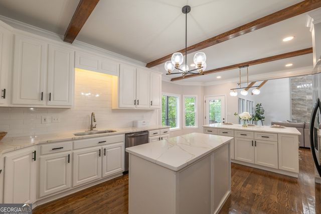 6340 Barberry Hill Drive, Gainesville, GA 30506