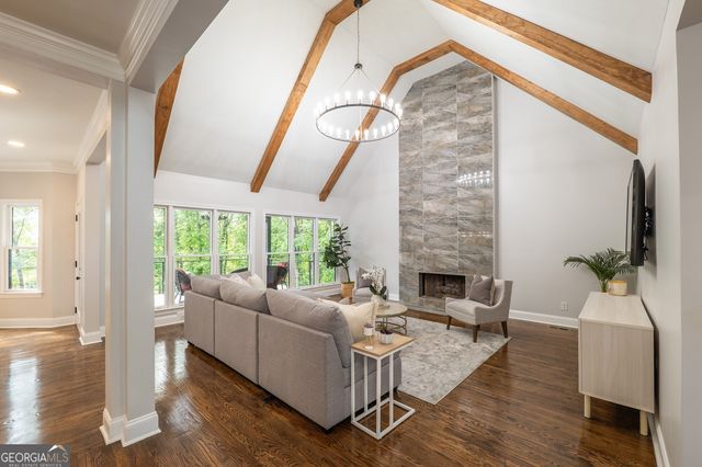 6340 Barberry Hill Drive, Gainesville, GA 30506