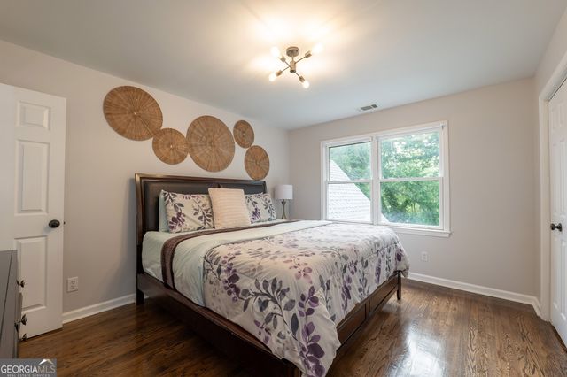 6340 Barberry Hill Drive, Gainesville, GA 30506