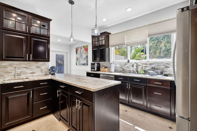 516-520 34th Street, West Palm Beach, FL 33407