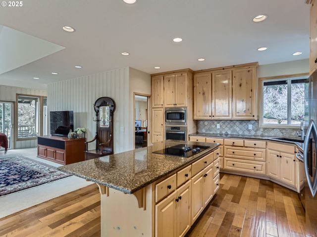 15901 Sw BELL Rd, Sherwood, OR 97140