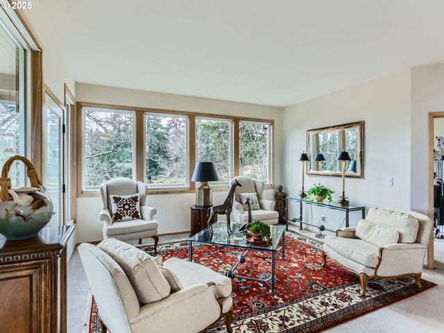 15901 Sw BELL Rd, Sherwood, OR 97140