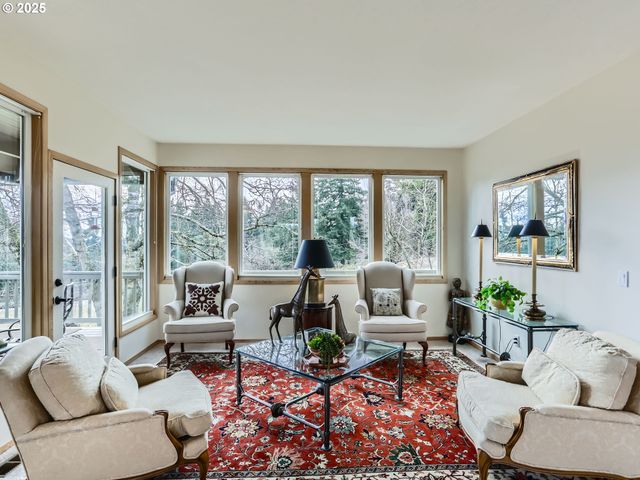 15901 Sw BELL Rd, Sherwood, OR 97140