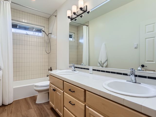 15901 Sw BELL Rd, Sherwood, OR 97140