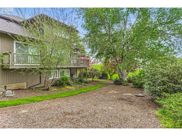 15901 Sw BELL Rd, Sherwood, OR 97140
