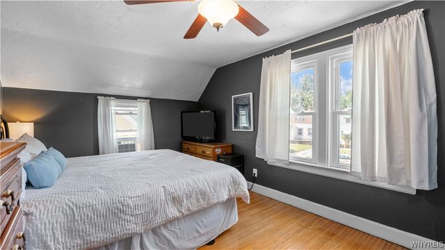 45 Claremont Avenue, Tonawanda, NY 14223