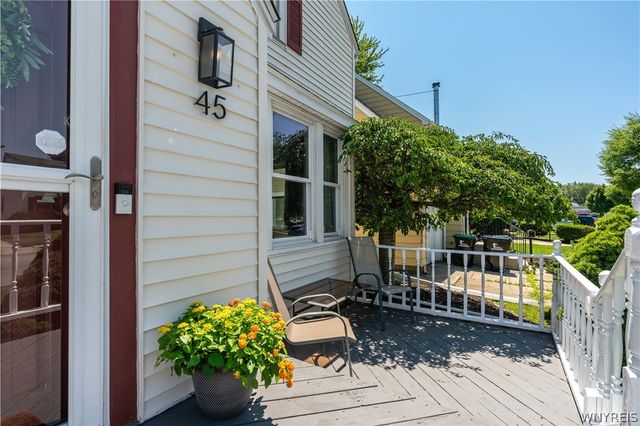 45 Claremont Avenue, Tonawanda, NY 14223