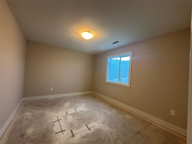 947 SW Boulder Drive, Grimes, IA 50111