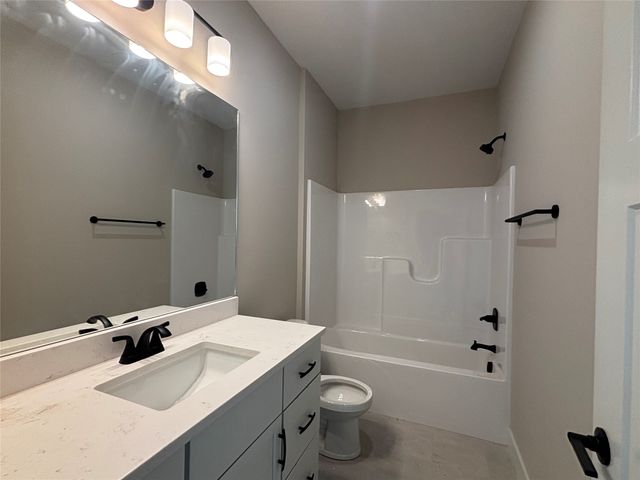 947 SW Boulder Drive, Grimes, IA 50111