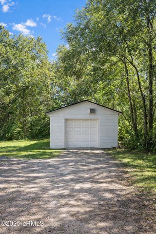 1501 Hogarth Street, Beaufort, SC 29902