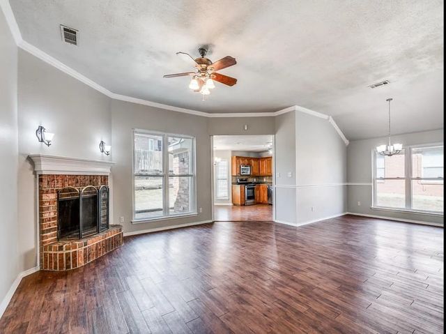 942 Jacobs Crossing Court, Burleson, TX 76028