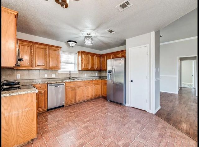 942 Jacobs Crossing Court, Burleson, TX 76028